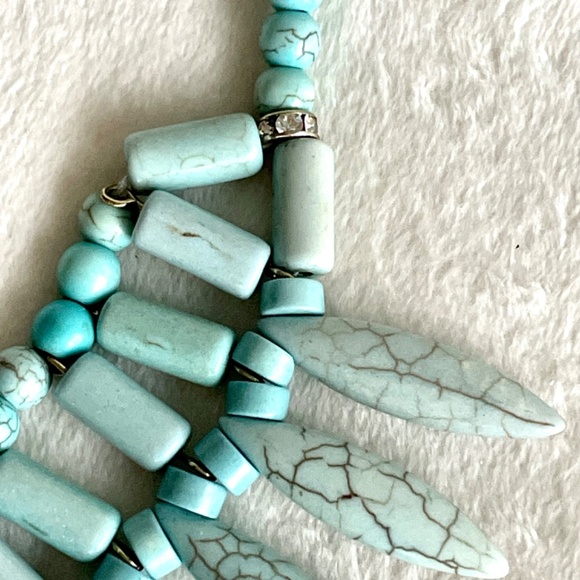 Beaded Turquoise Necklace/w Rhinestones - Picture 14 of 17